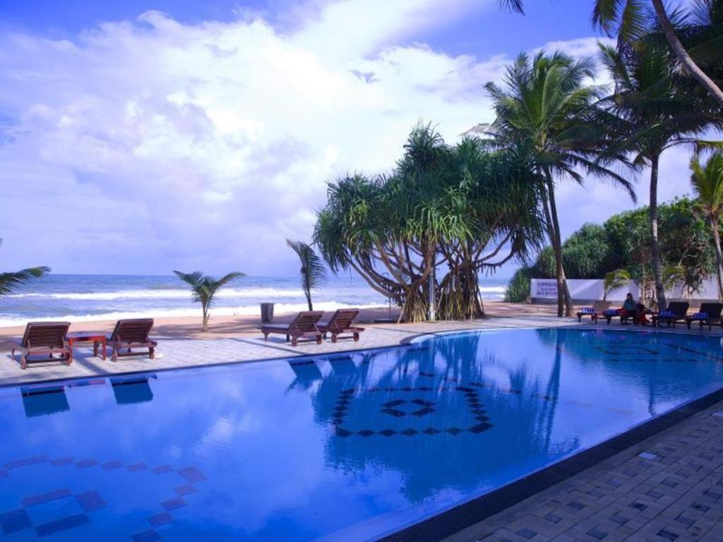 Whispering Palms Hotel Bentota Exterior photo