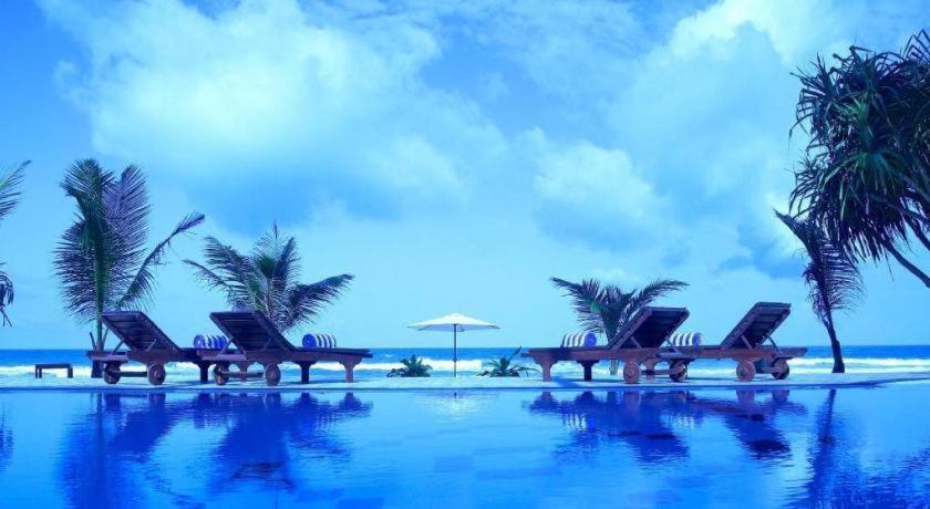 Whispering Palms Hotel Bentota Exterior photo